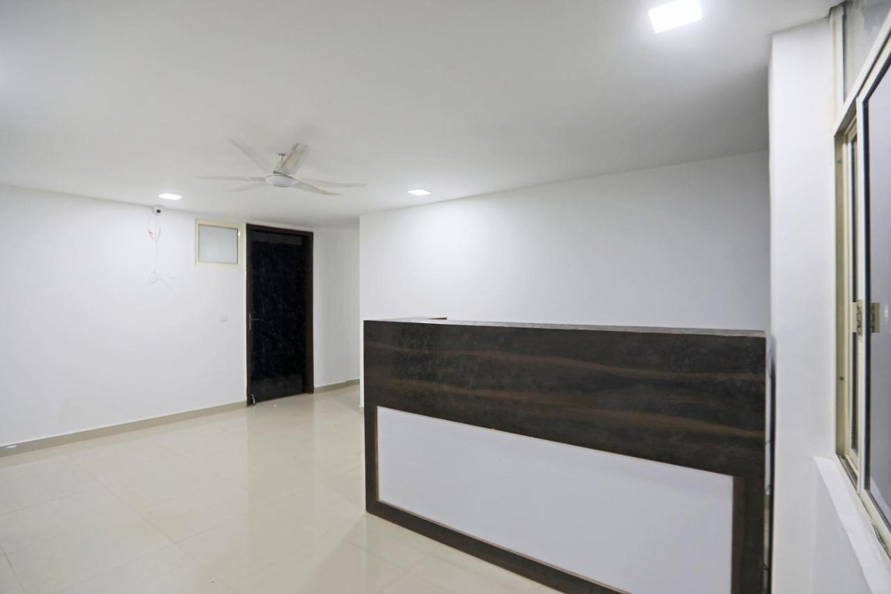 Townhouse South Lawn Hotel New Delhi Exterior foto
