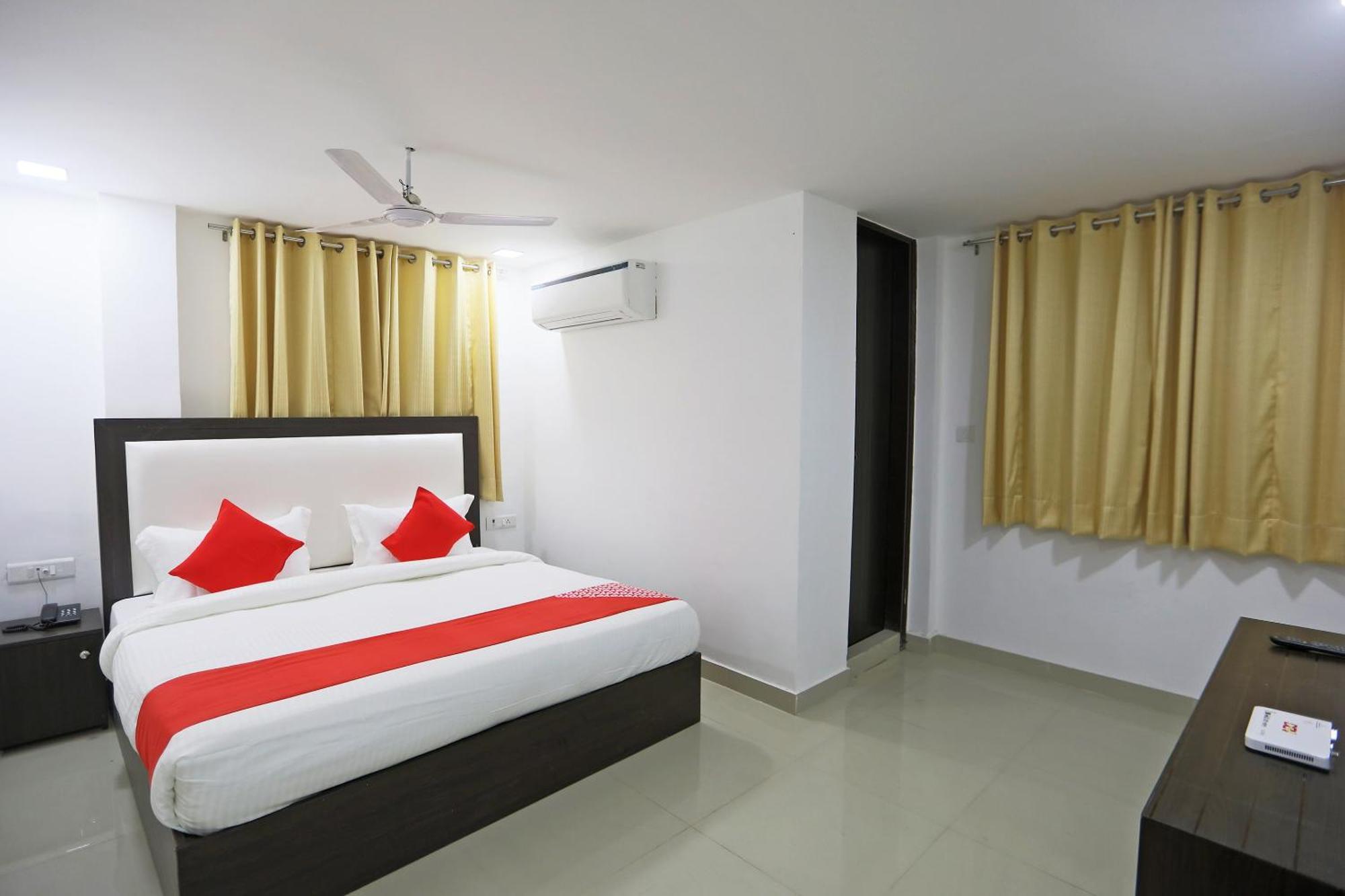 Townhouse South Lawn Hotel New Delhi Exterior foto